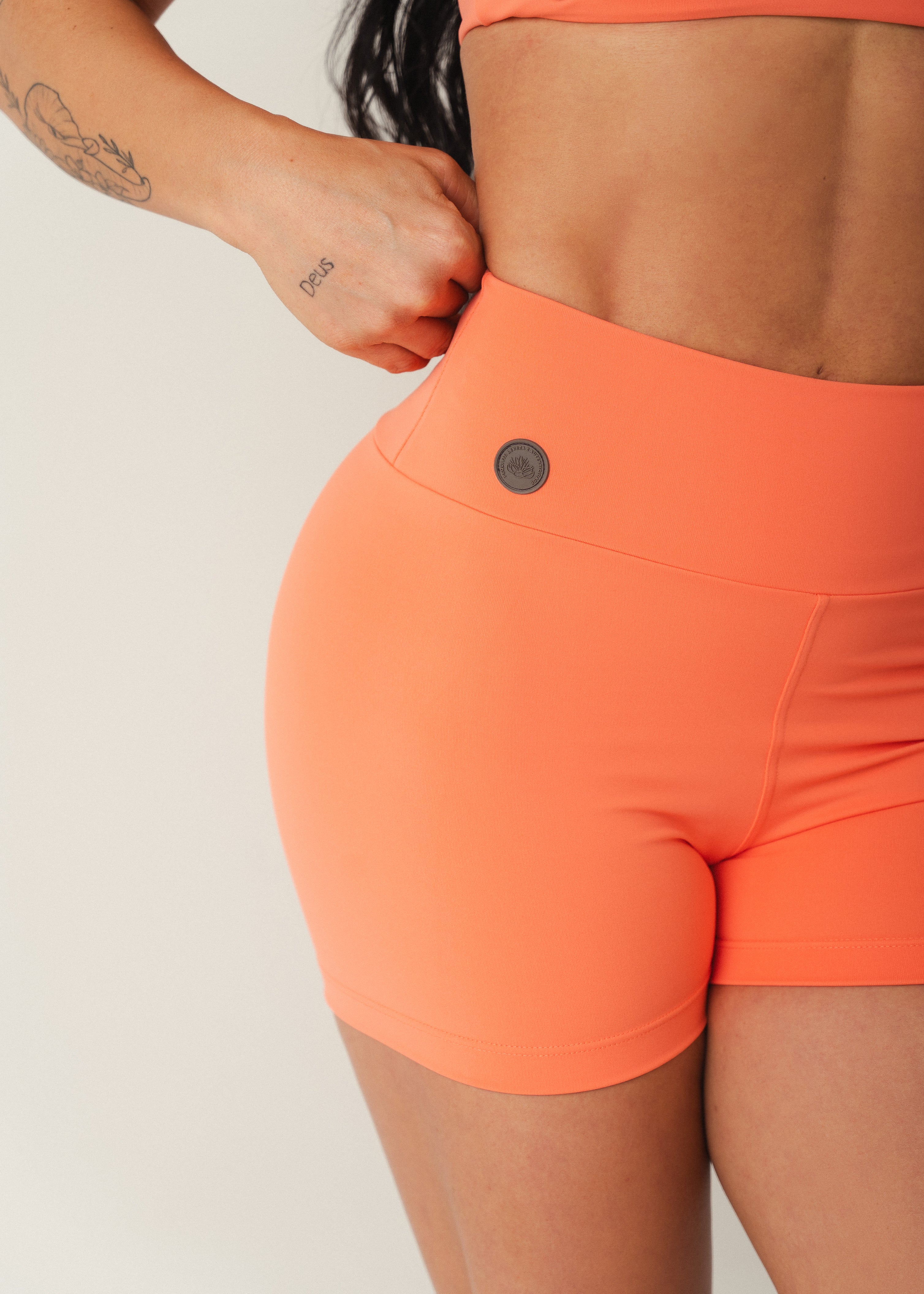 SHORT COLOR CURTO
